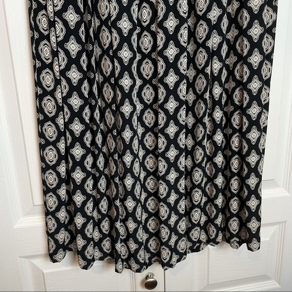 Button Down 90s Maxi Skirt - Picture 8 of 16